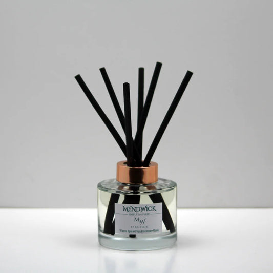 Mendwick Candles Warm Fireside Reed Diffusers