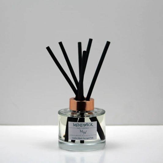 Mendwick Candles Sandalwood & Black Pepper Reed Diffuser